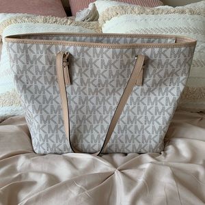 MK Tote